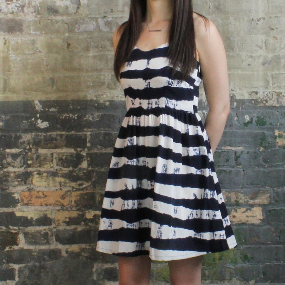 Sugarhill NWT Navy + White Sundress Sz 6/8/10